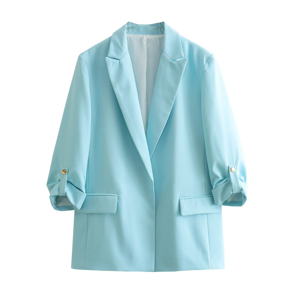 Women's Elegant Blazer with Structured Sleeves and Gold Accents