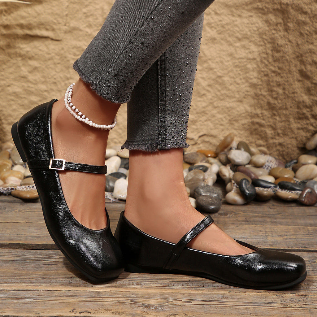 Women's Ballet Flats with Elegant Strap and Comfortable Sole