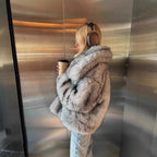 Women's Elegant Faux Fur Jacket with Voluminous Collar