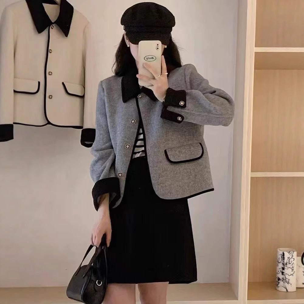 Women's Elegant Cropped Jacket with Contrasting Details