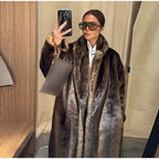Women's Luxurious Faux Fur Coat with Elegant Cut