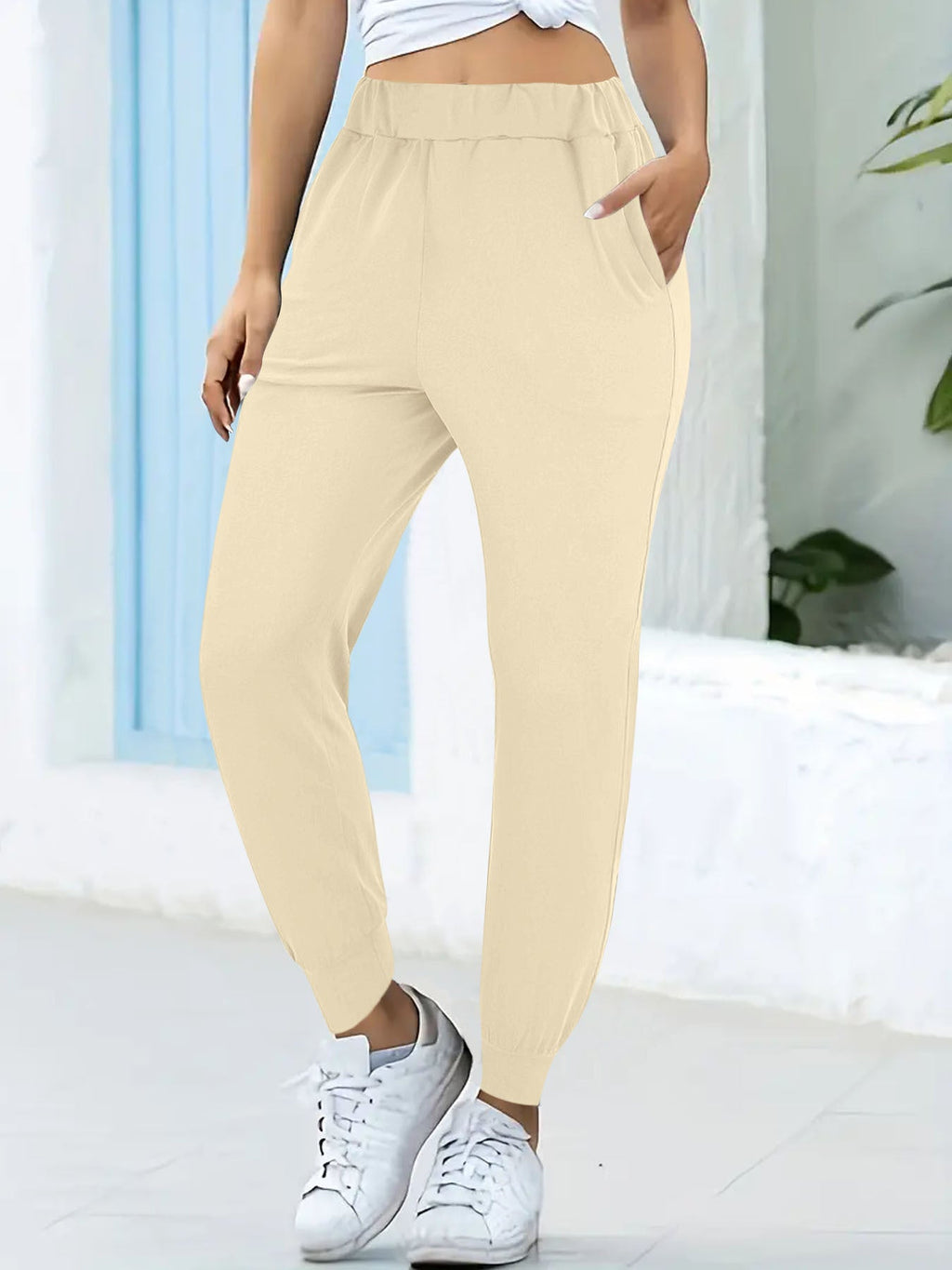 Women's Comfortable Joggers with Elastic Waist and Pockets