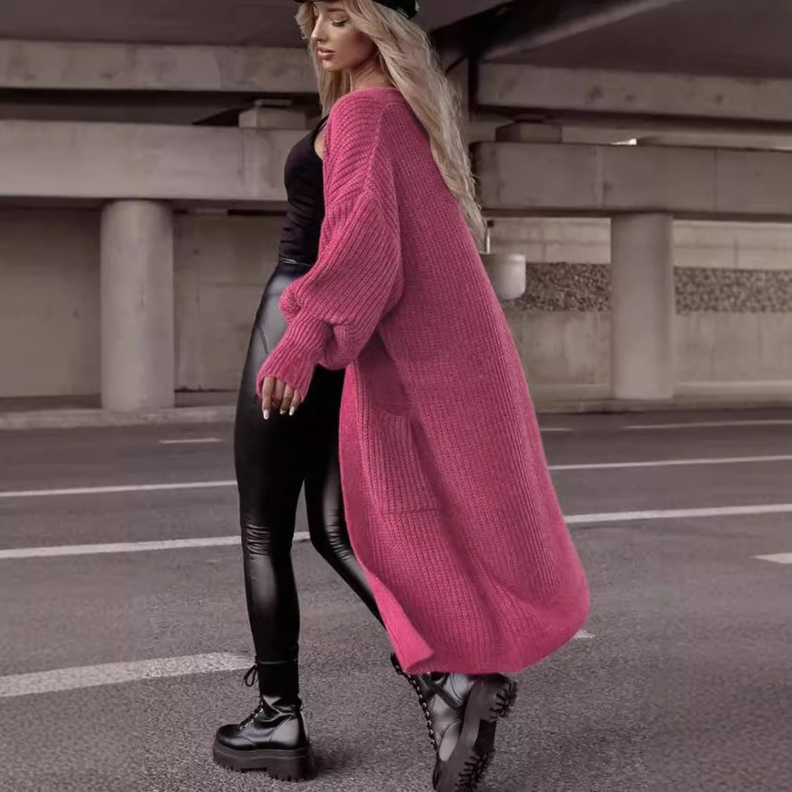 Women's Chunky Knit Coat in Casual Oversized Style with Deep Pockets