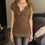 Women's Form-Fitting Short Sleeve Shirt with Button Placket and Ribbed Texture