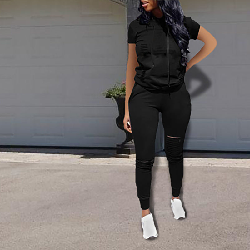 Women's Jogging Suit with Stylish Zipper Details and Sporty Fit