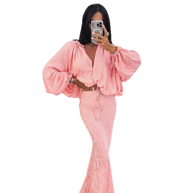 Women's Elegant and Airy Ensemble with Voluminous Sleeves