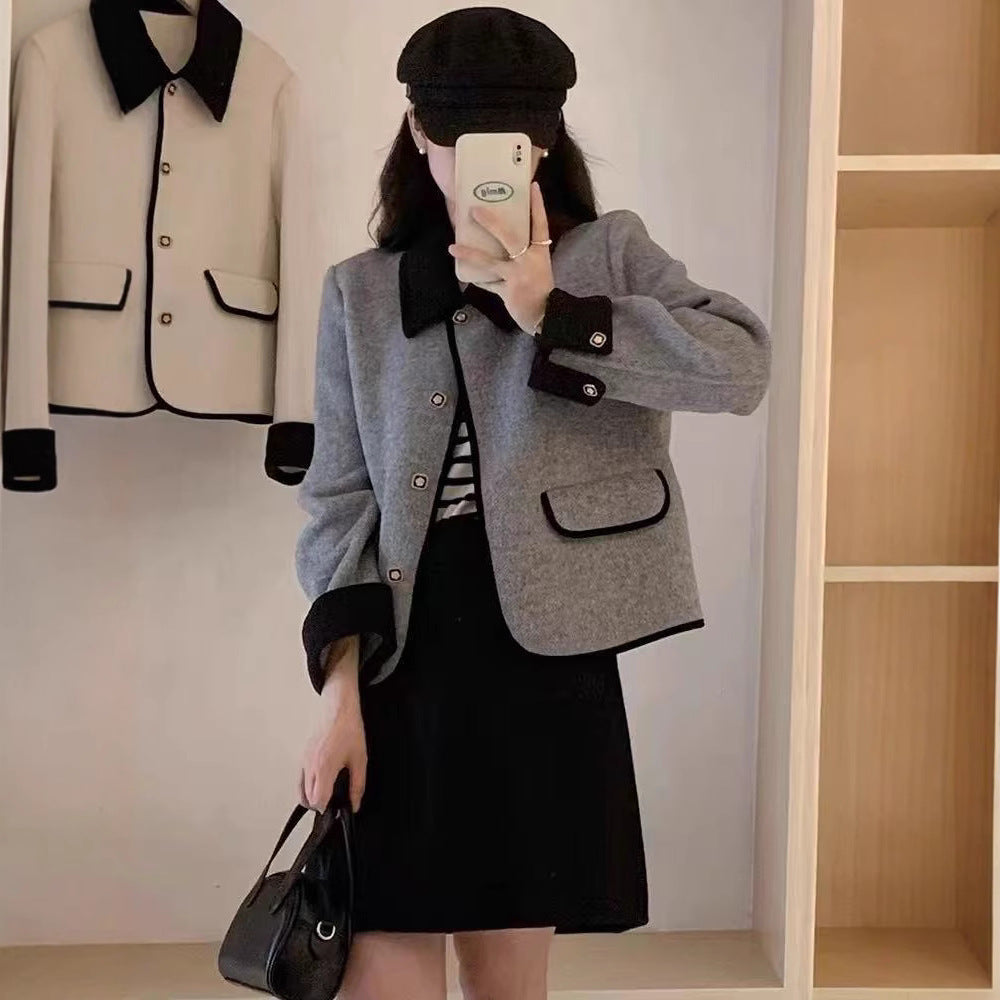 Women's Elegant Cropped Jacket with Contrasting Details