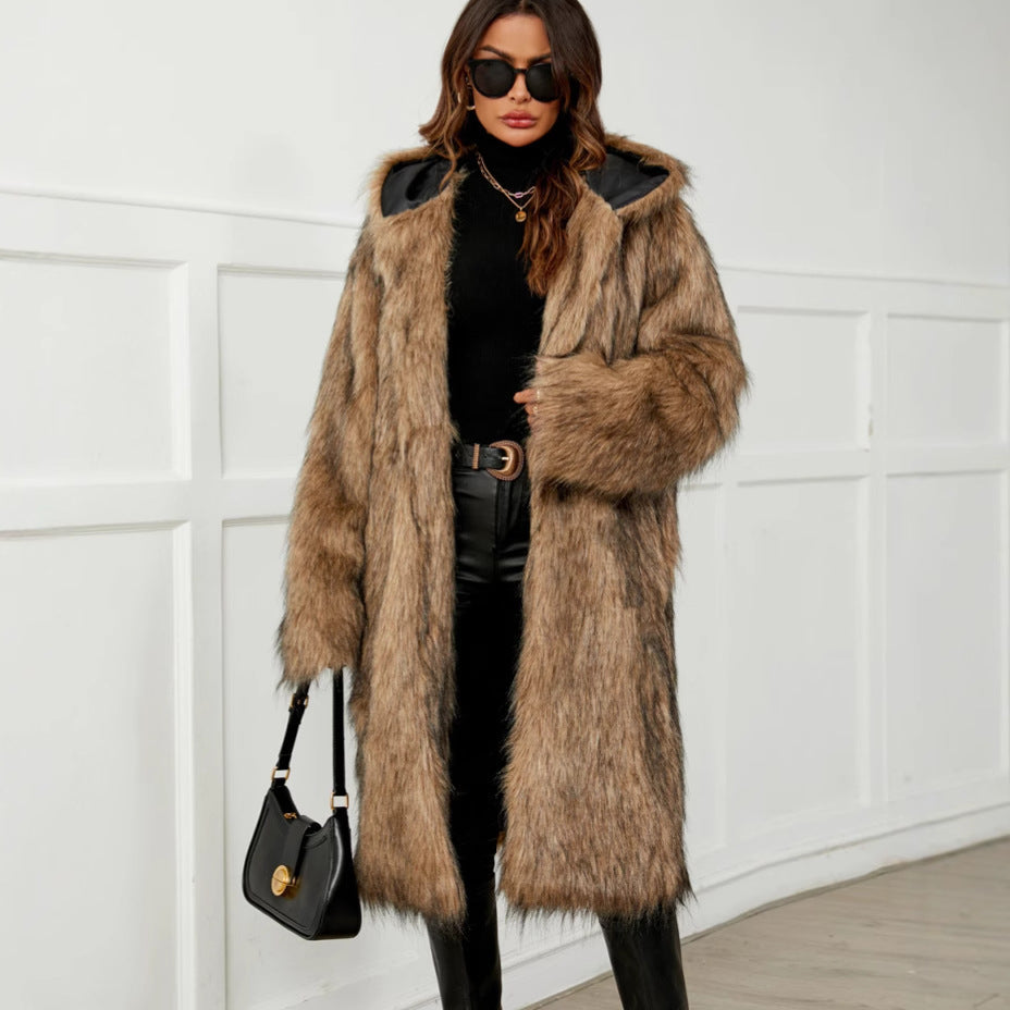 Women's Luxurious Faux Fur Coat with Wide Cut
