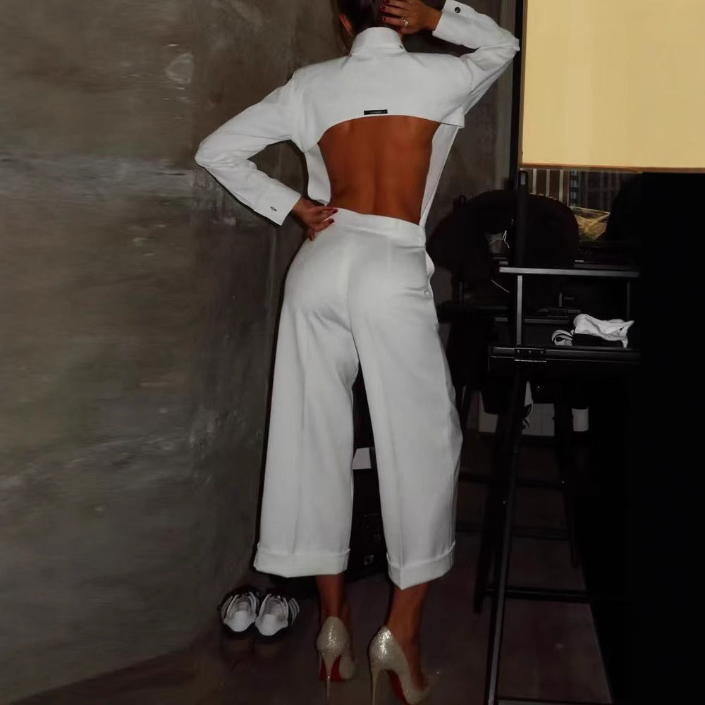 Elegant Wide-Leg Jumpsuit with Classic Collar