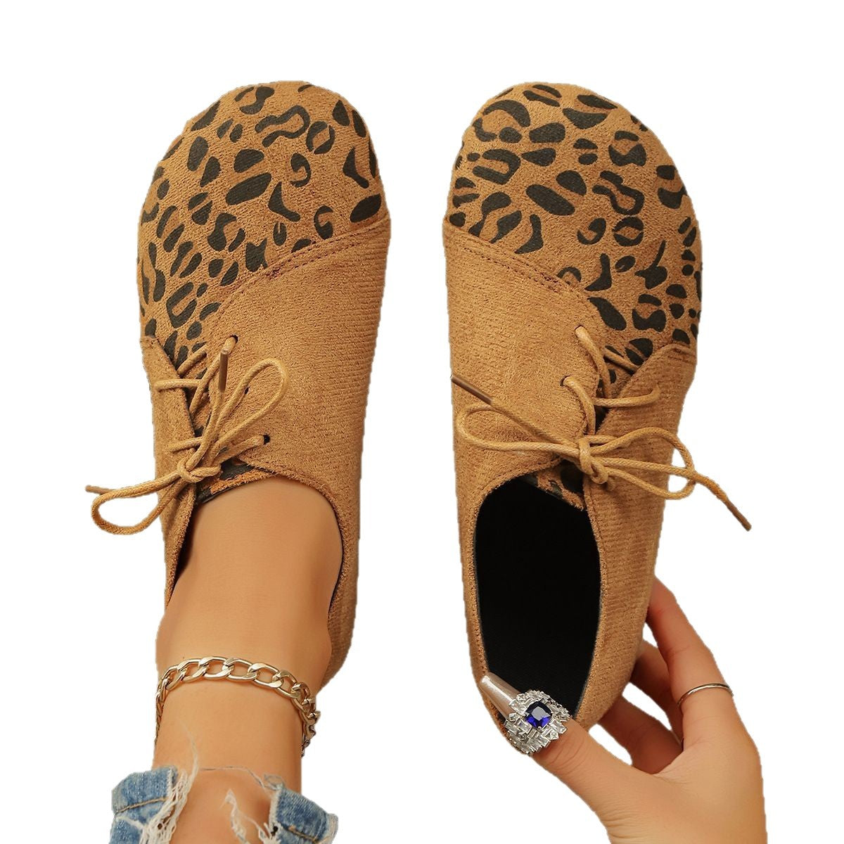 Women's Ballet Flats with Elegant Strap and Shimmering Detail