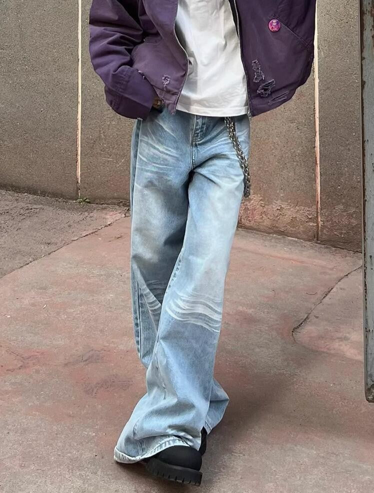 Women's Baggy Jeans with Vintage Look and Casual Details