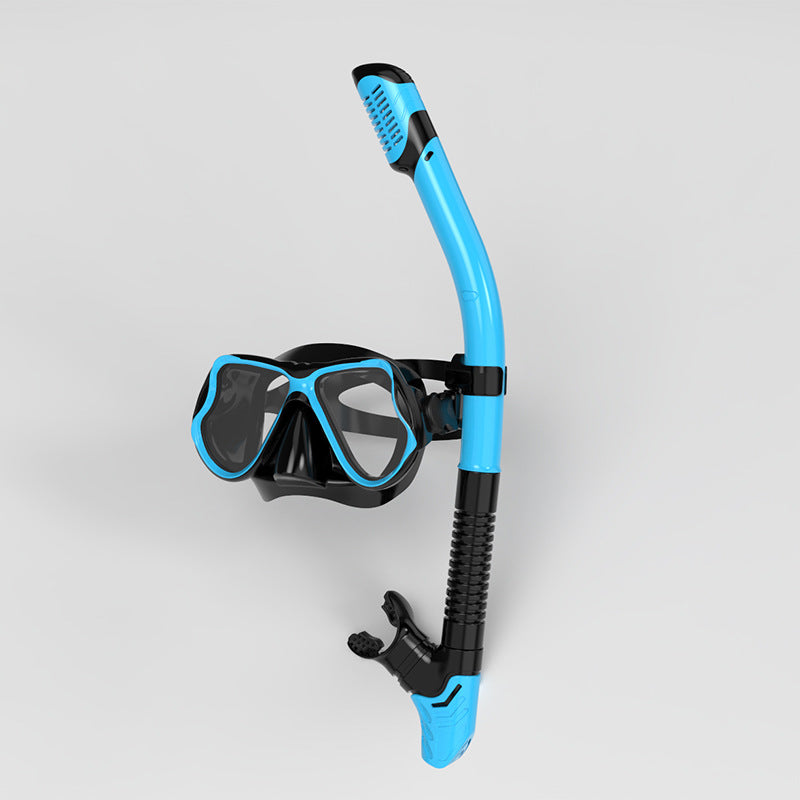 Snorkel mask with ergonomic fit and innovative breathing technology