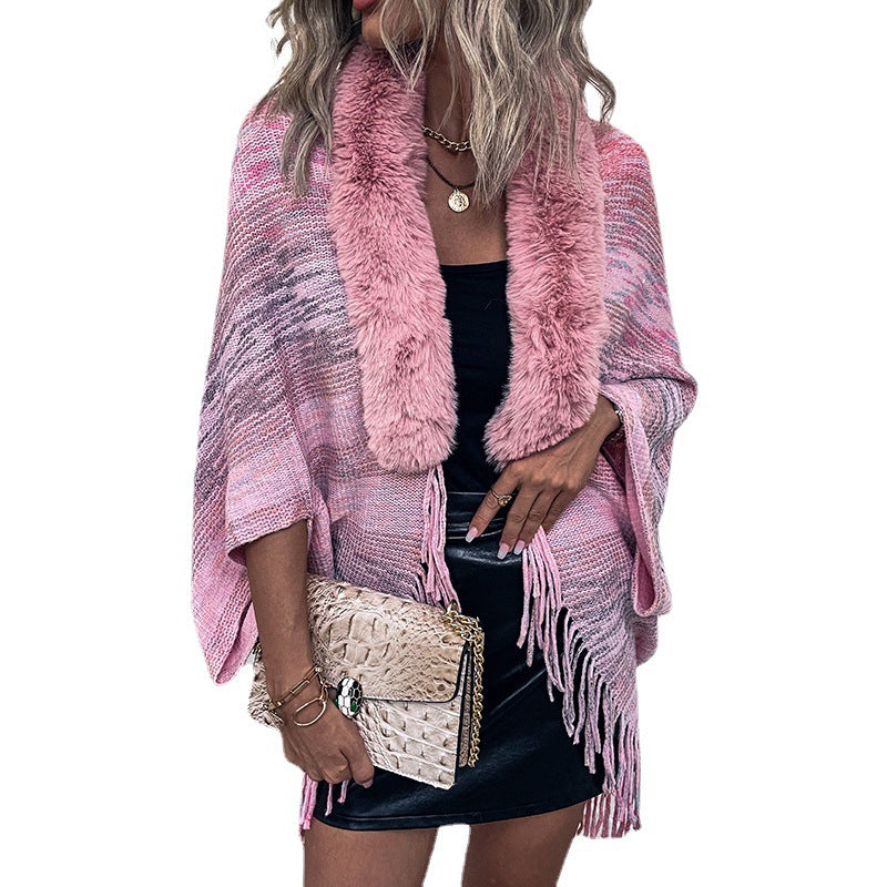 Elegant Women's Poncho with Faux Fur Collar and Fringed Hem