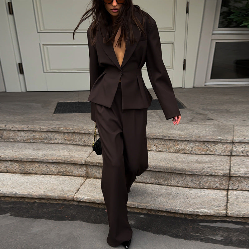 Women's Elegant Trouser Suit with Tailored Blazer and Wide Leg