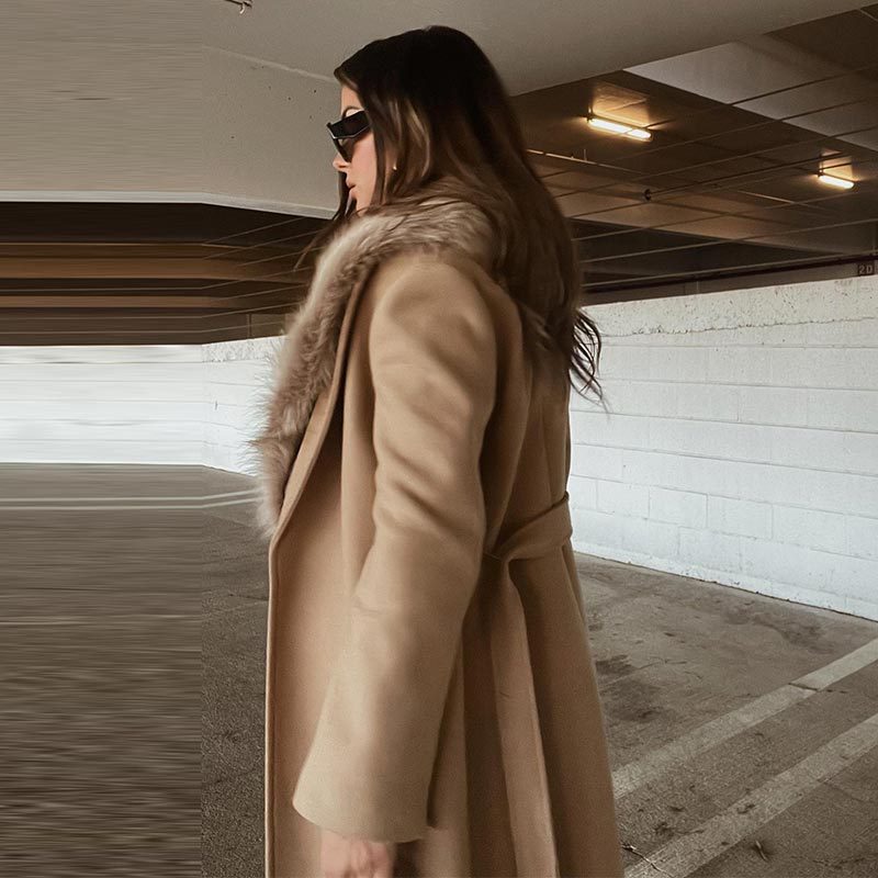 Women's Elegant Trench Coat with Cozy Faux Fur Collar and Adjustable Belt