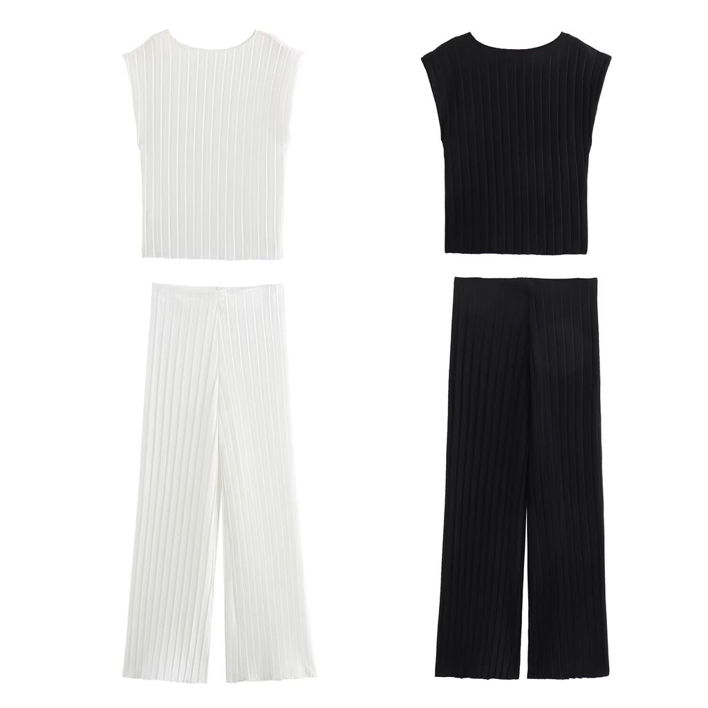 Women's Pleated Cropped Pants