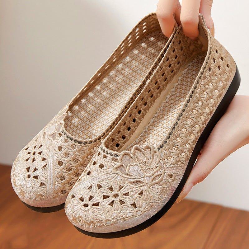 Women's Floral Embroidered Ballet Flats with Non-Slip Sole