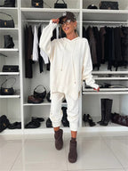 Casual Sport Set with Oversized Hoodie and Joggers
