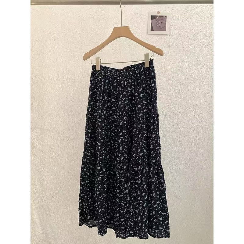 Women's Maxi Skirt with Romantic Floral Pattern