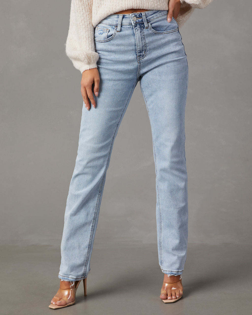High-Waist Jeans with Casual Fit and Frayed Hem