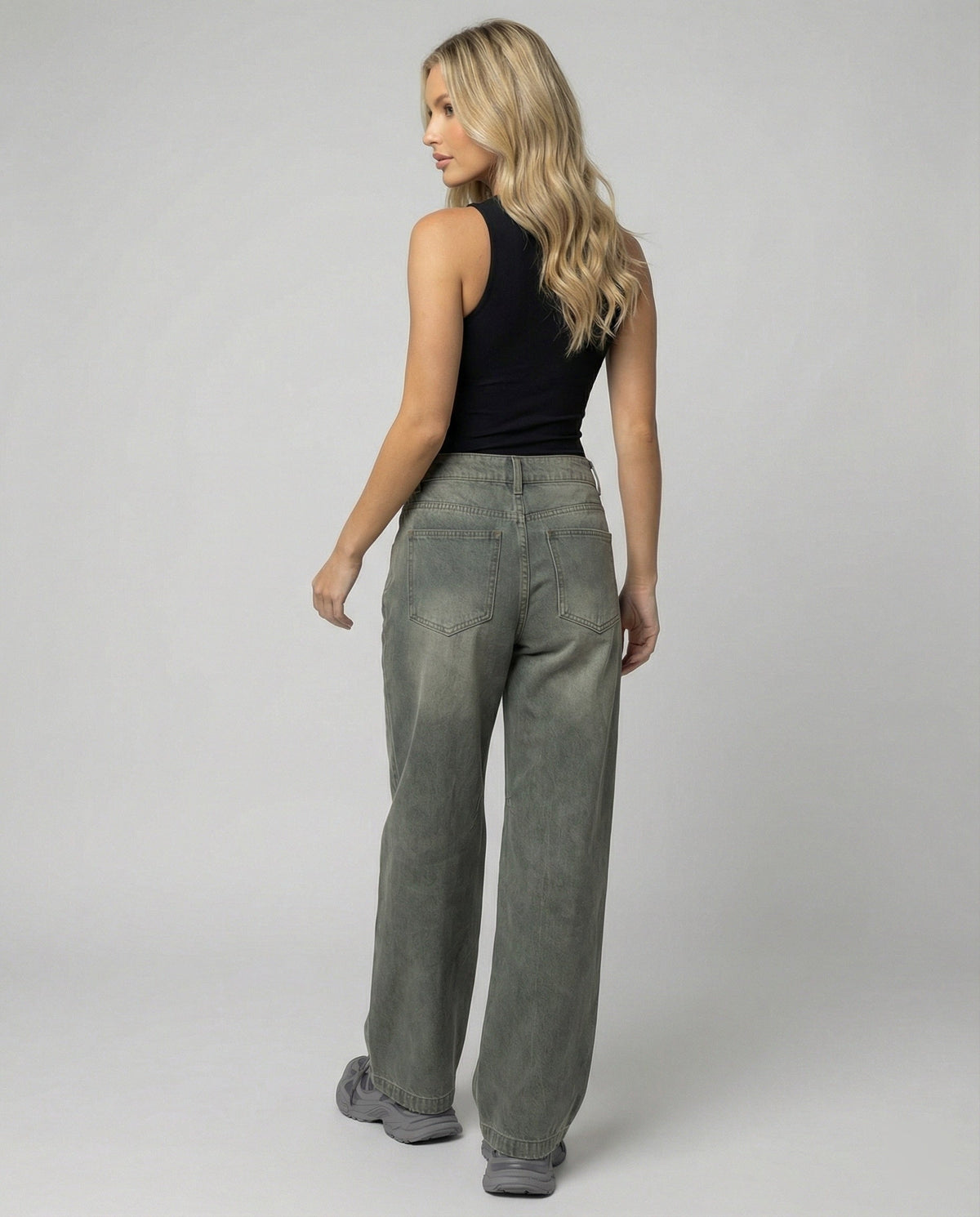 Women's High-Waisted Wide-Leg Cargo Pants with Front Pockets and Elastic Hem