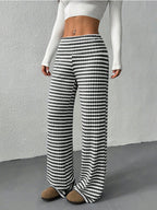 Women's Elegant Plaid Carrot Trousers