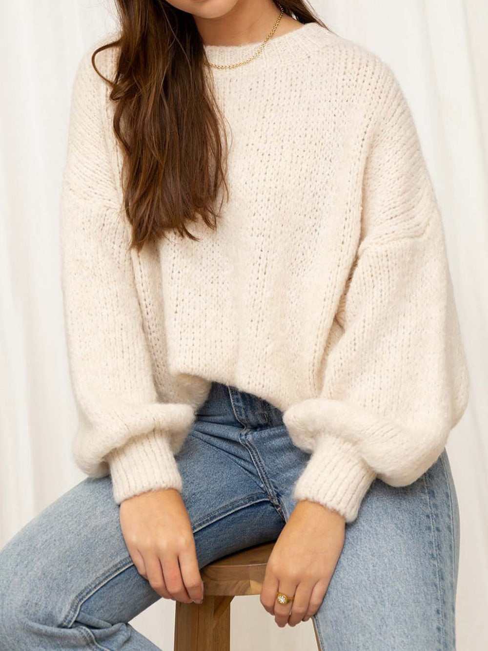 Women's Cozy Oversized Sweater with Voluminous Sleeves