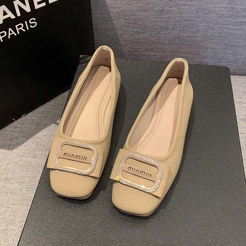 Women's Ballet Flats with Elegant Strap and Comfortable Footbed