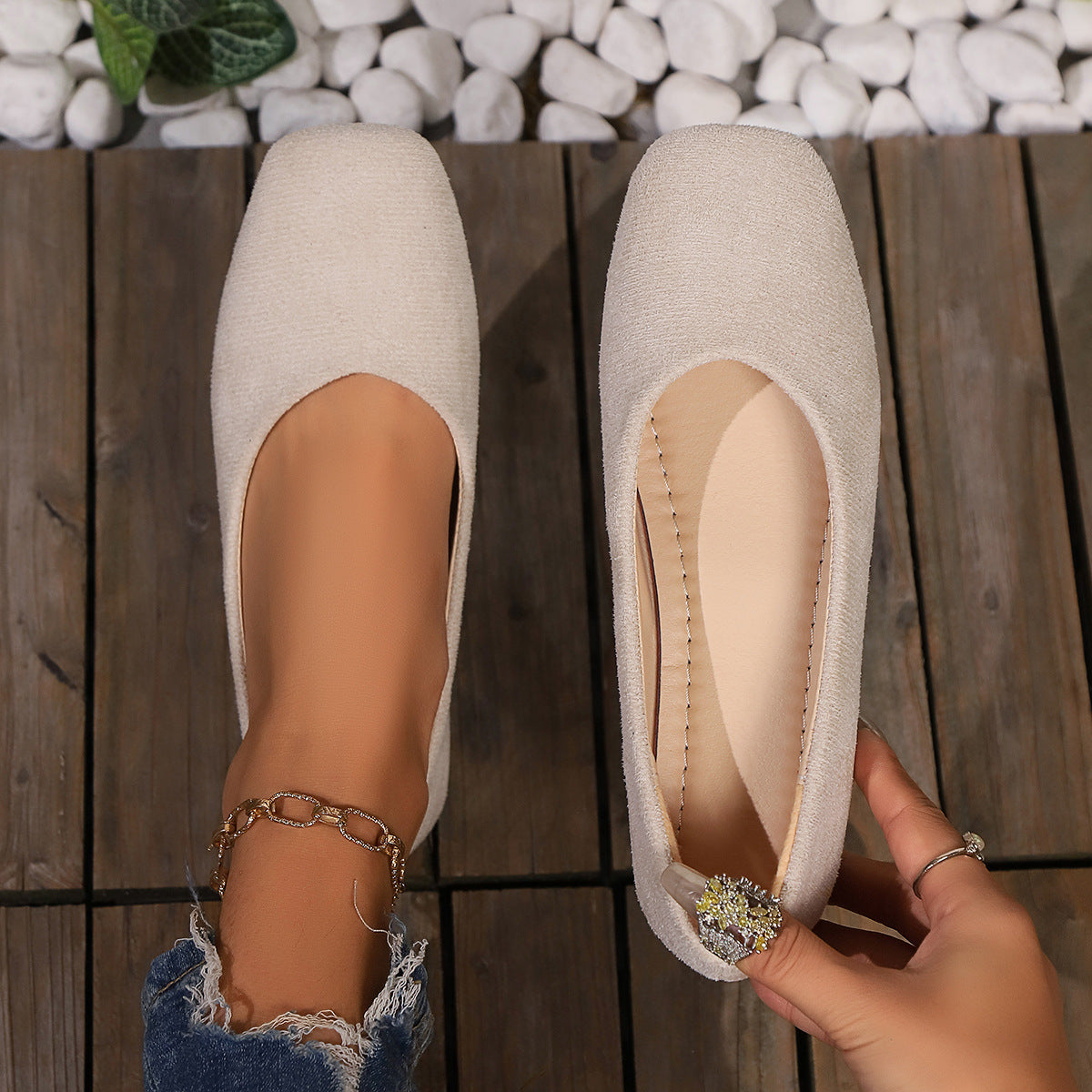 Women's Minimalist Ballet Flats with Anatomical Footbed