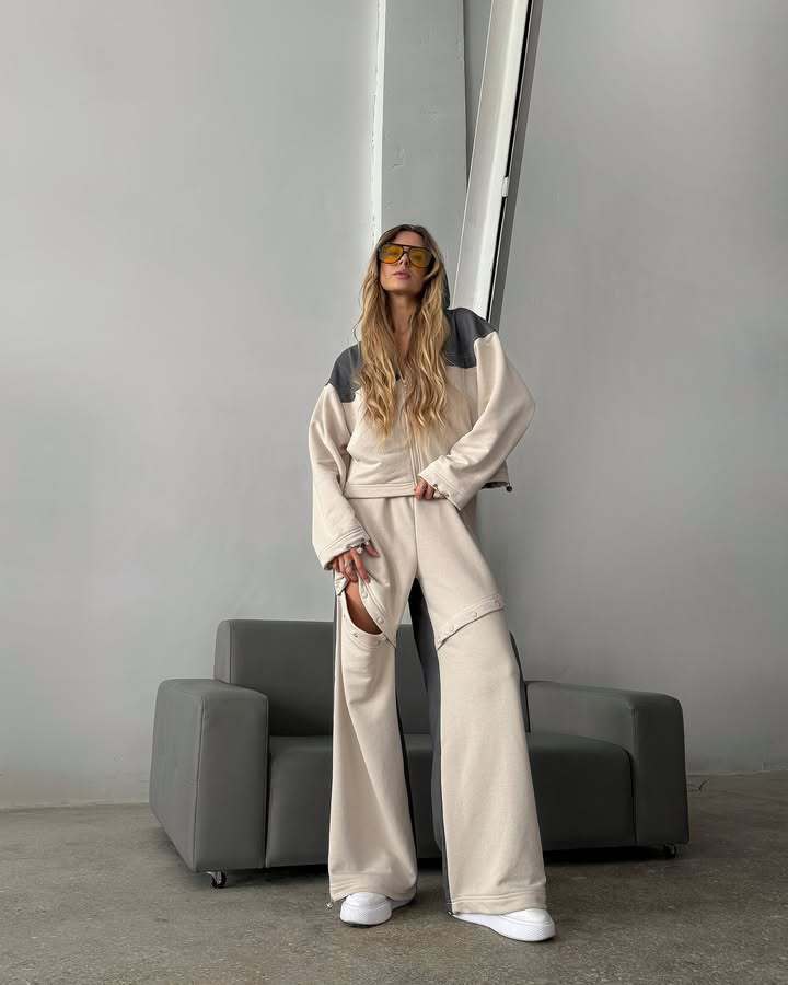 Women's Fashionable Tracksuit
