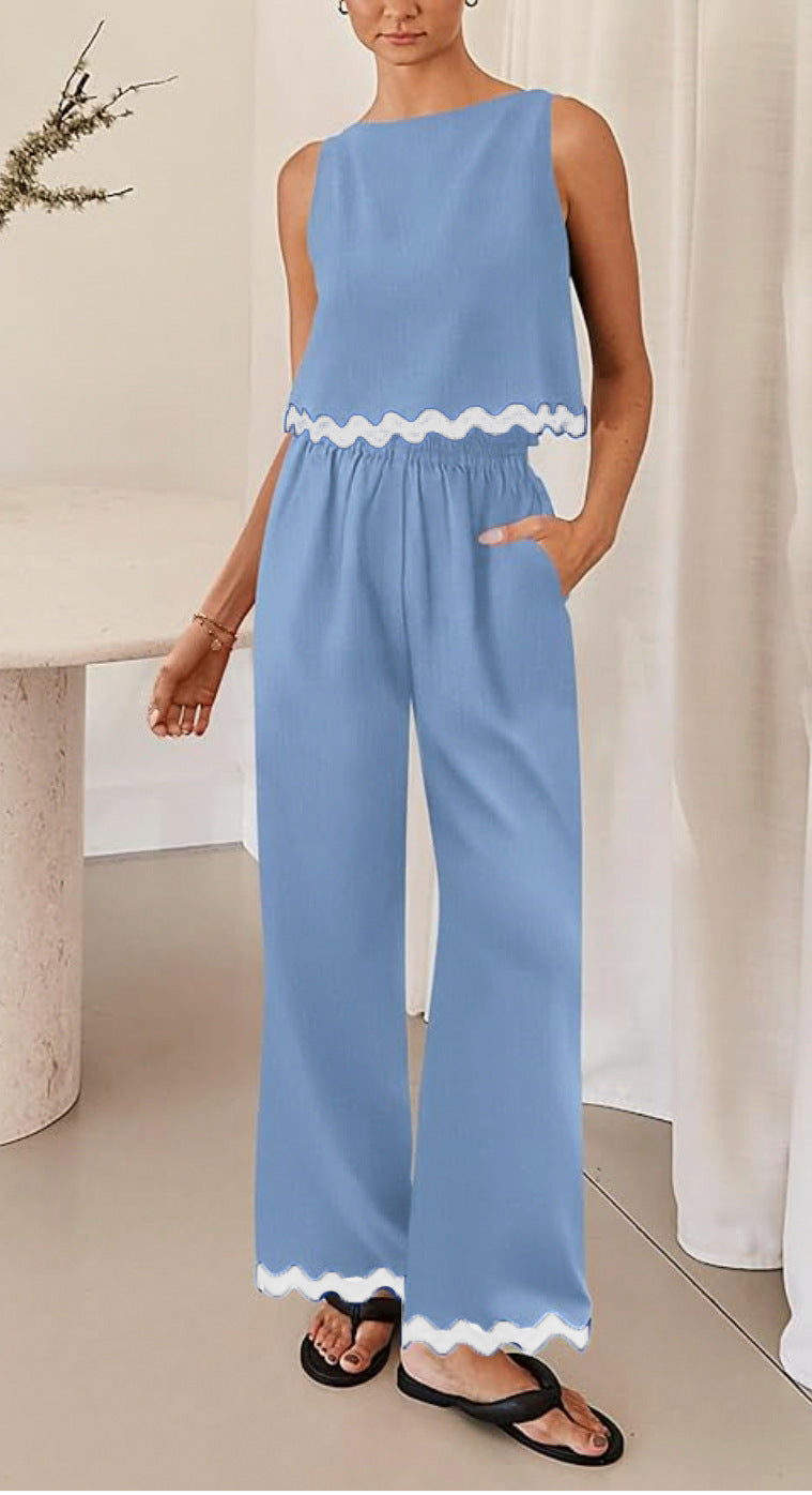 Women's Elegant Lounge Set with Wide Cut and Decorative Wave Edges