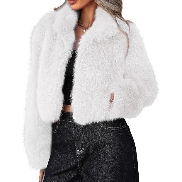 Elegant Faux Fur Jacket with Voluminous Cut