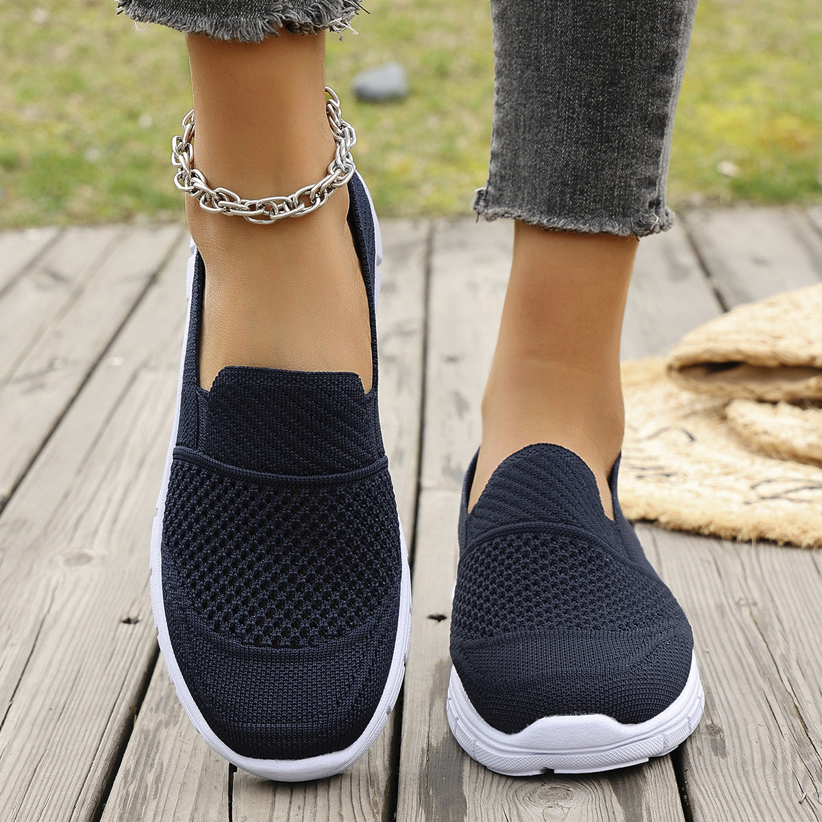 Women's Breathable Slip-On Sneakers with Elastic Insert