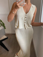2-Piece Knit Set with Button Details and Floral Design