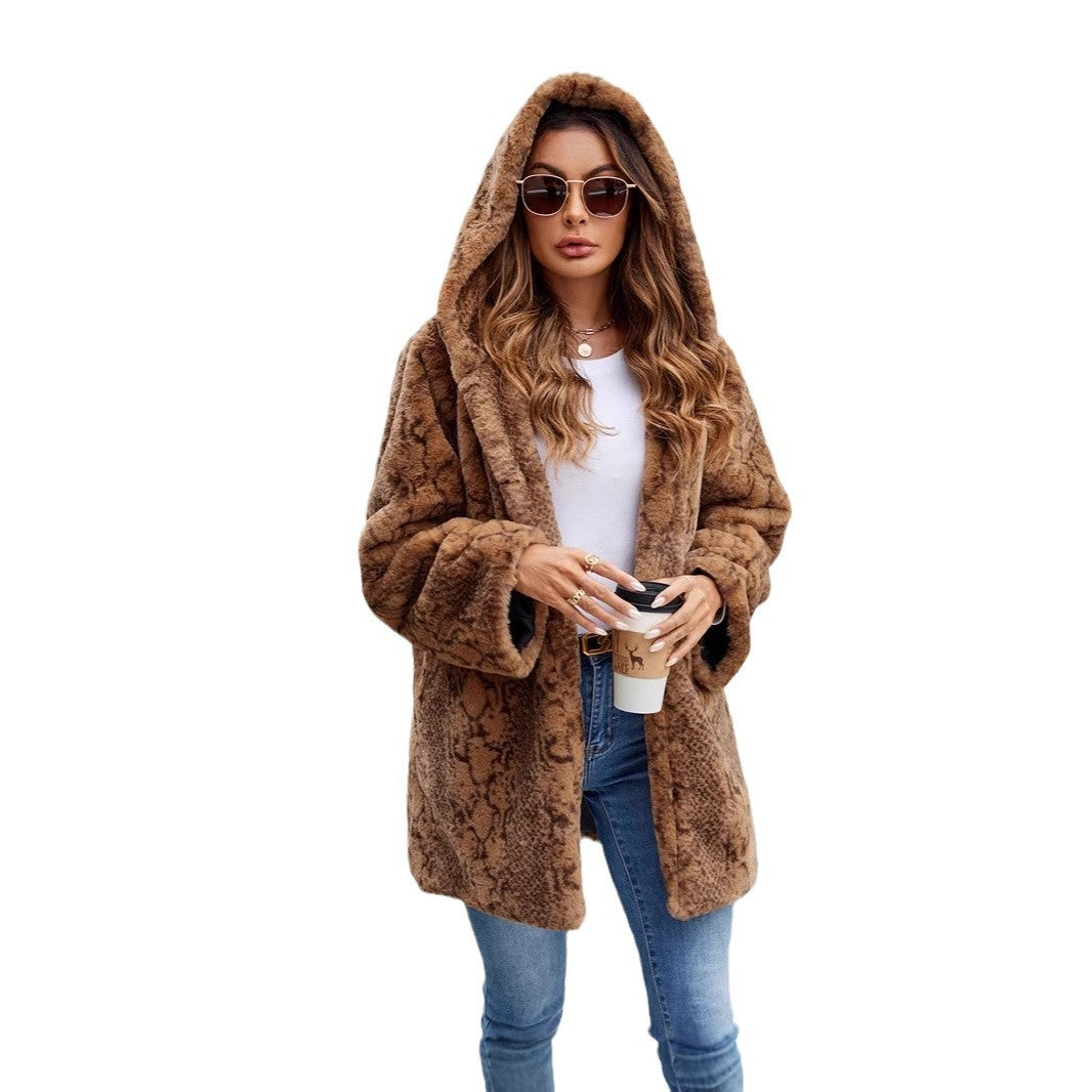 Women's Furry Parka with Hood and Elegant Cut
