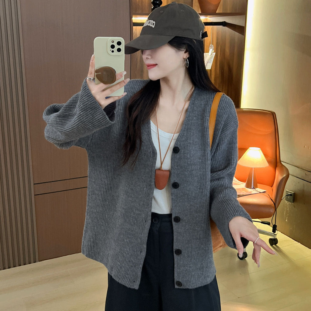 Women's Chunky Knit Cardigan with Drop Shoulders and Button Closure
