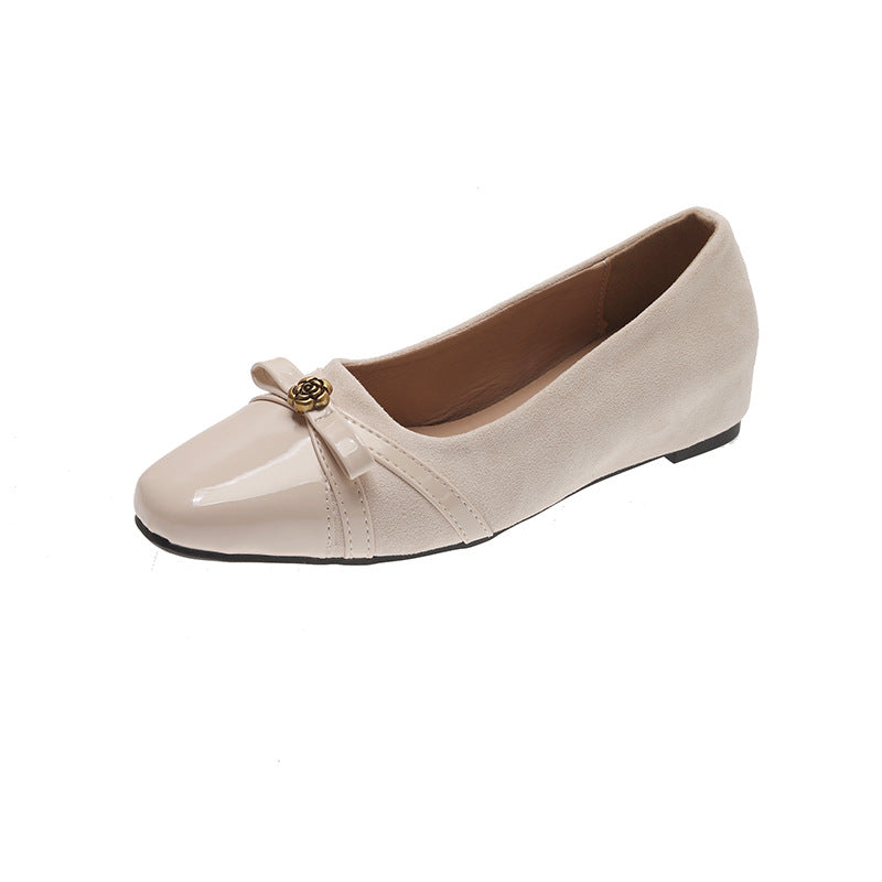 Women's Ballet Flats with Decorative Bow Detail and Elegant Appliqué