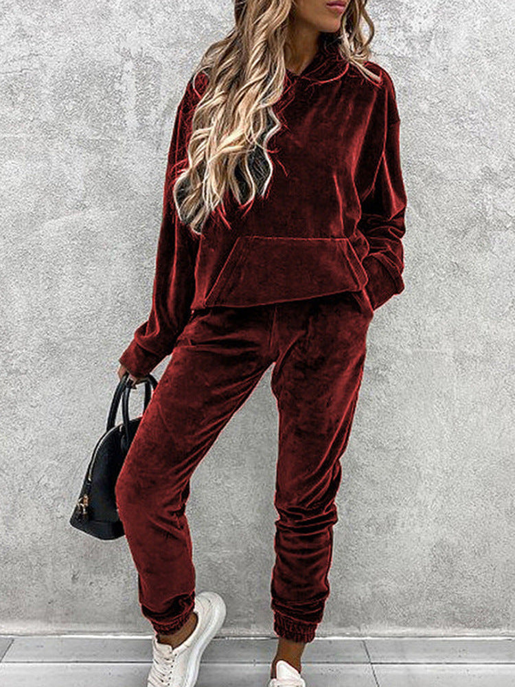 Women's Luxurious Microfiber Sport Suit with Hood and Pockets