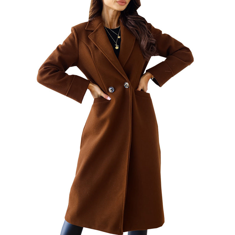 Elegant Wool Coat with Double-Breasted Button Front and Pockets