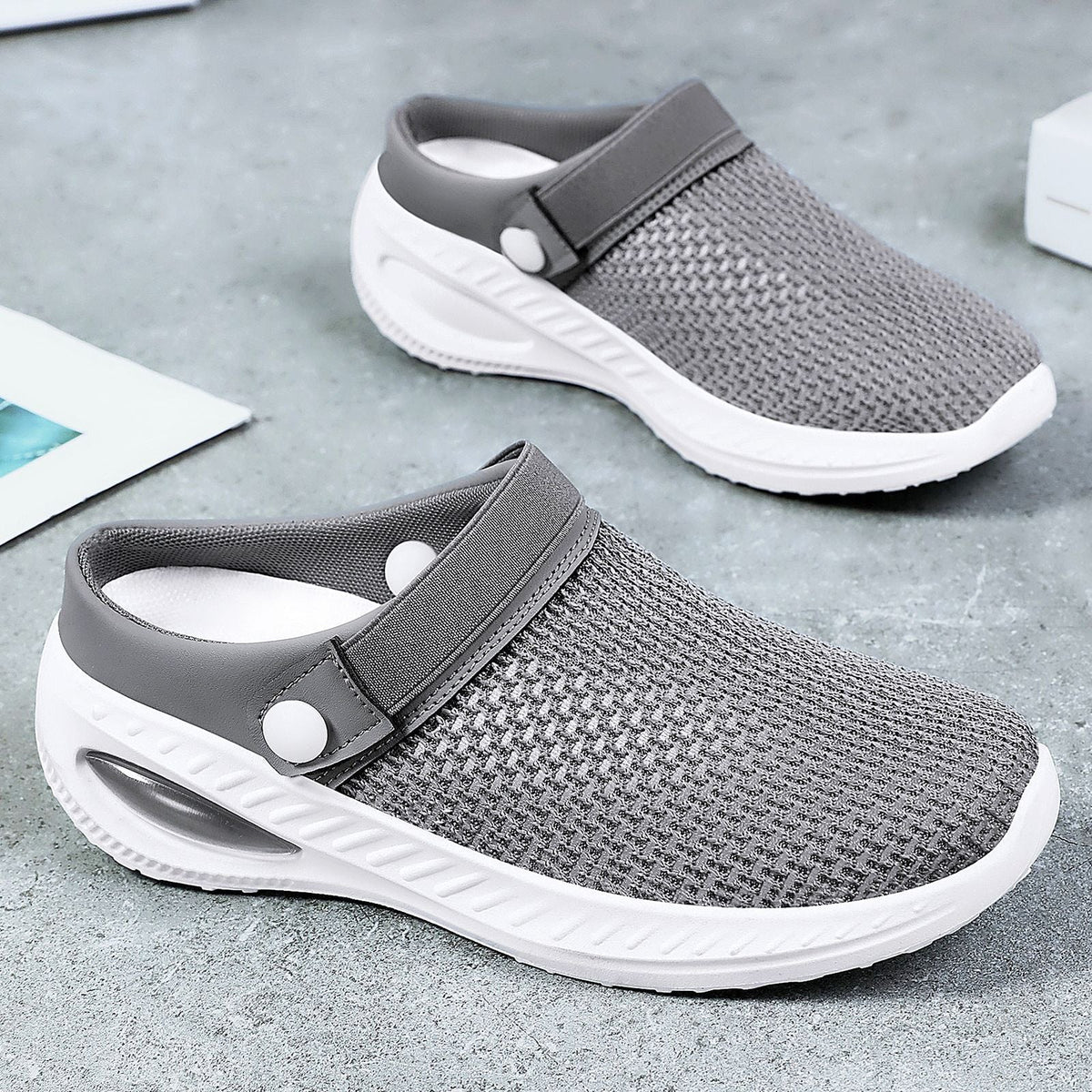 Women's Breathable Clogs with Flexible Design
