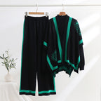 Elegant Knit Loungewear Set with Graphic Pattern and Wide Sleeves