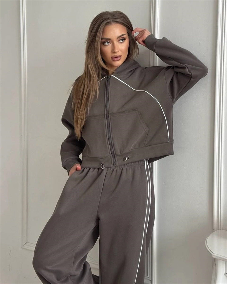 Women's Hooded Jacket and Wide Jogging Trousers Set with Contrast Stitching