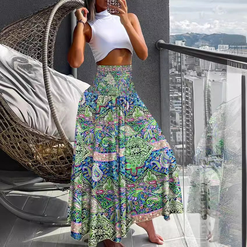 Women's Macro Skirt with Elastic Waist and Colorful Ethnic Pattern