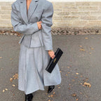 Women's Elegant and Modern Suit Set with Tailored Blazer and Flared Skirt