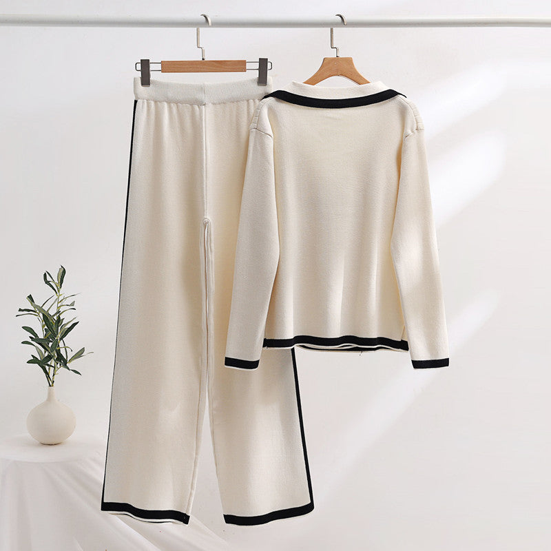 Elegant Loungewear Set with Contrast Details