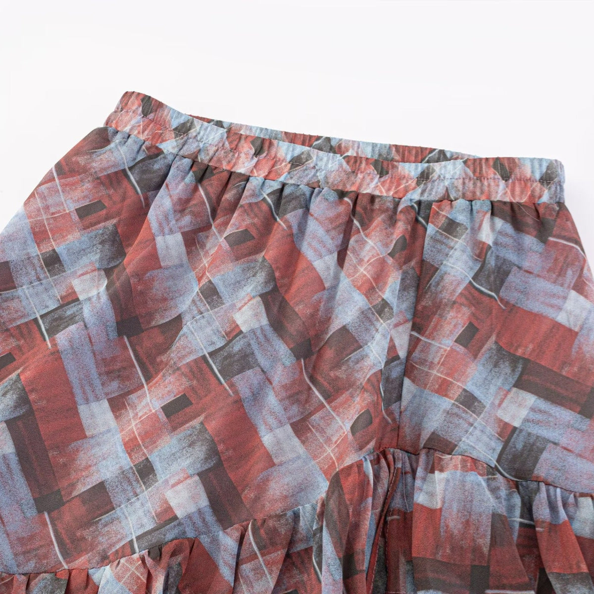 Women's Maxi Skirt with Voluminous Ruffles and Graphic Pattern