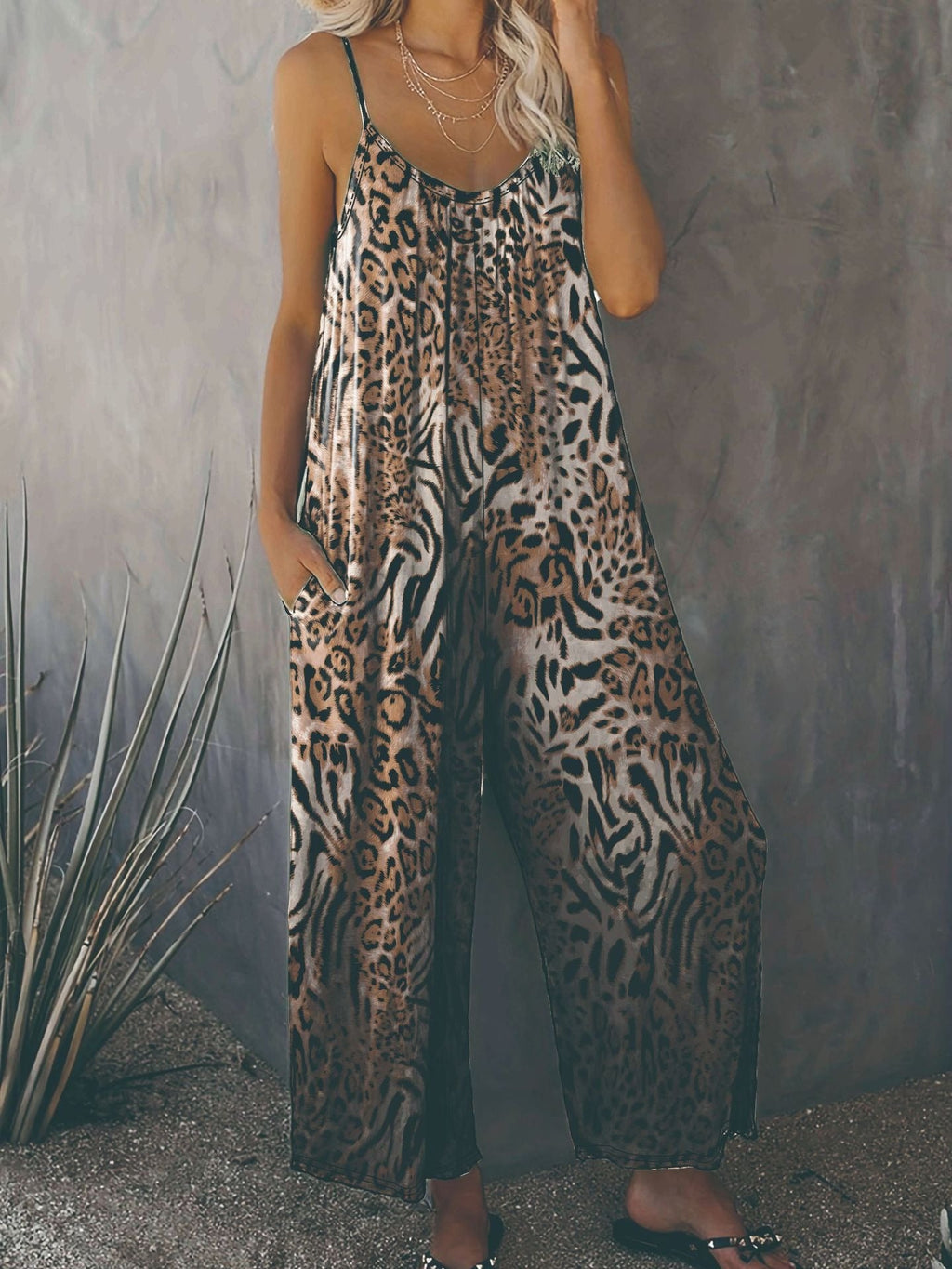 Women's Loose Jumpsuit with Animal Print and Pockets