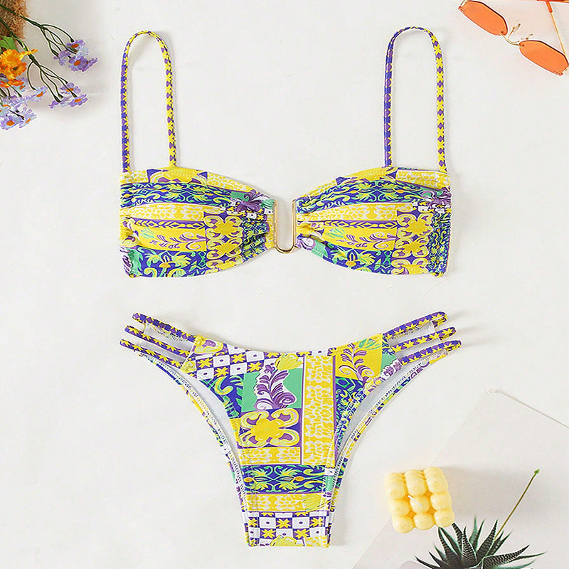 Women's Bandeau Bikini with Refined Ruffle Details and Elegant Pattern
