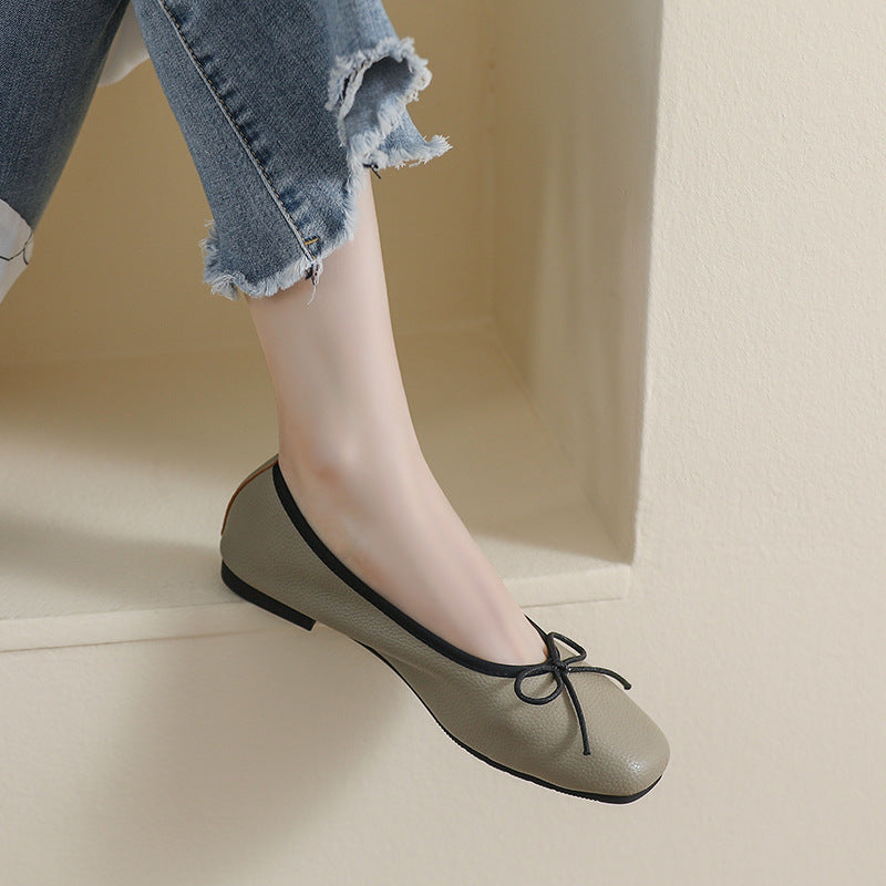 Women's Ballet Flats with Bow Accent