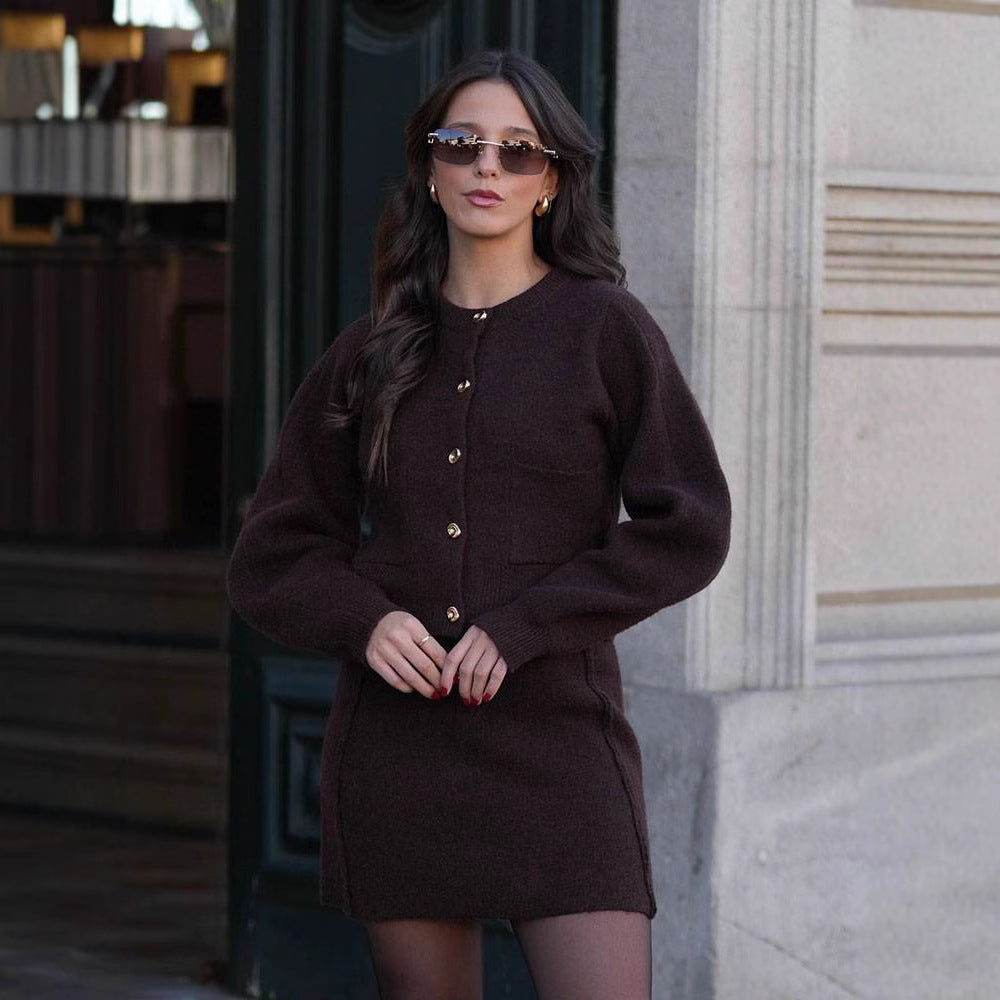 Elegant High-Waisted Knit Mini Skirt with Side Seams